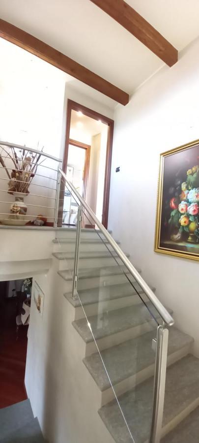 فوسّانو Villa Laura B&B المظهر الخارجي الصورة