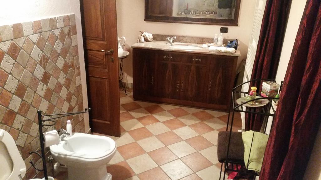 فوسّانو Villa Laura B&B الغرفة الصورة